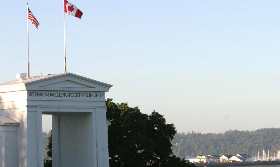 peace arch border crossing